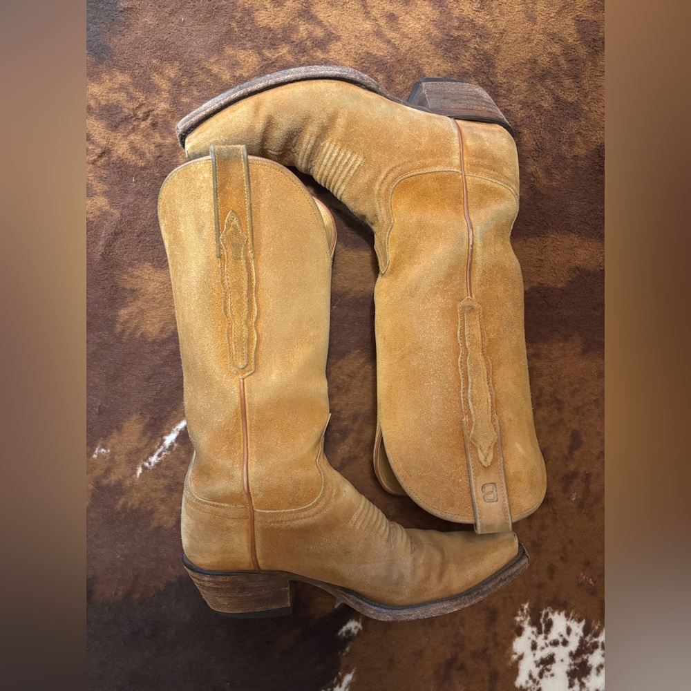 Lucchese Classic Cognac Suede 13” Boot